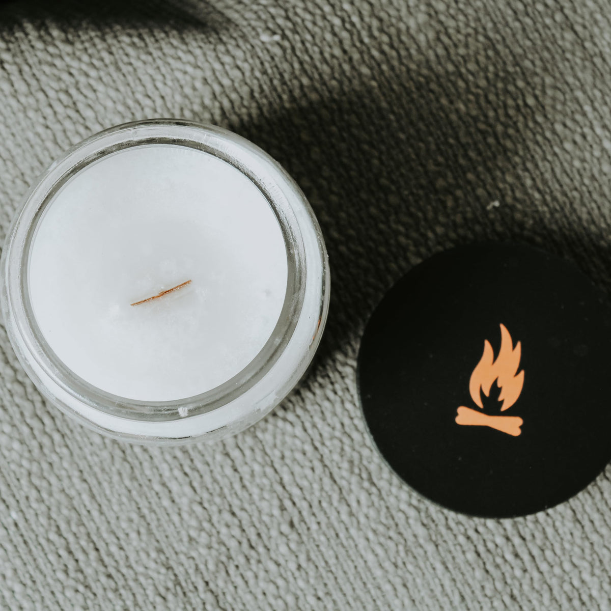 16 oz Vanilla Coffee Scented Candle with Wooden Wick X326973